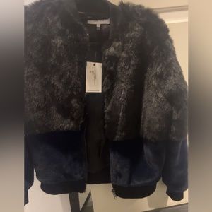 John + Jenn Faux Fur Jacket Black Blue Size Small Gorgeous